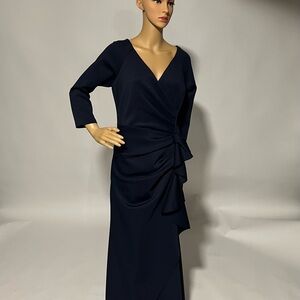 Womens Xscape Mother of Bride/Groom dress. Worn for 4 hours. Size 12. Navy